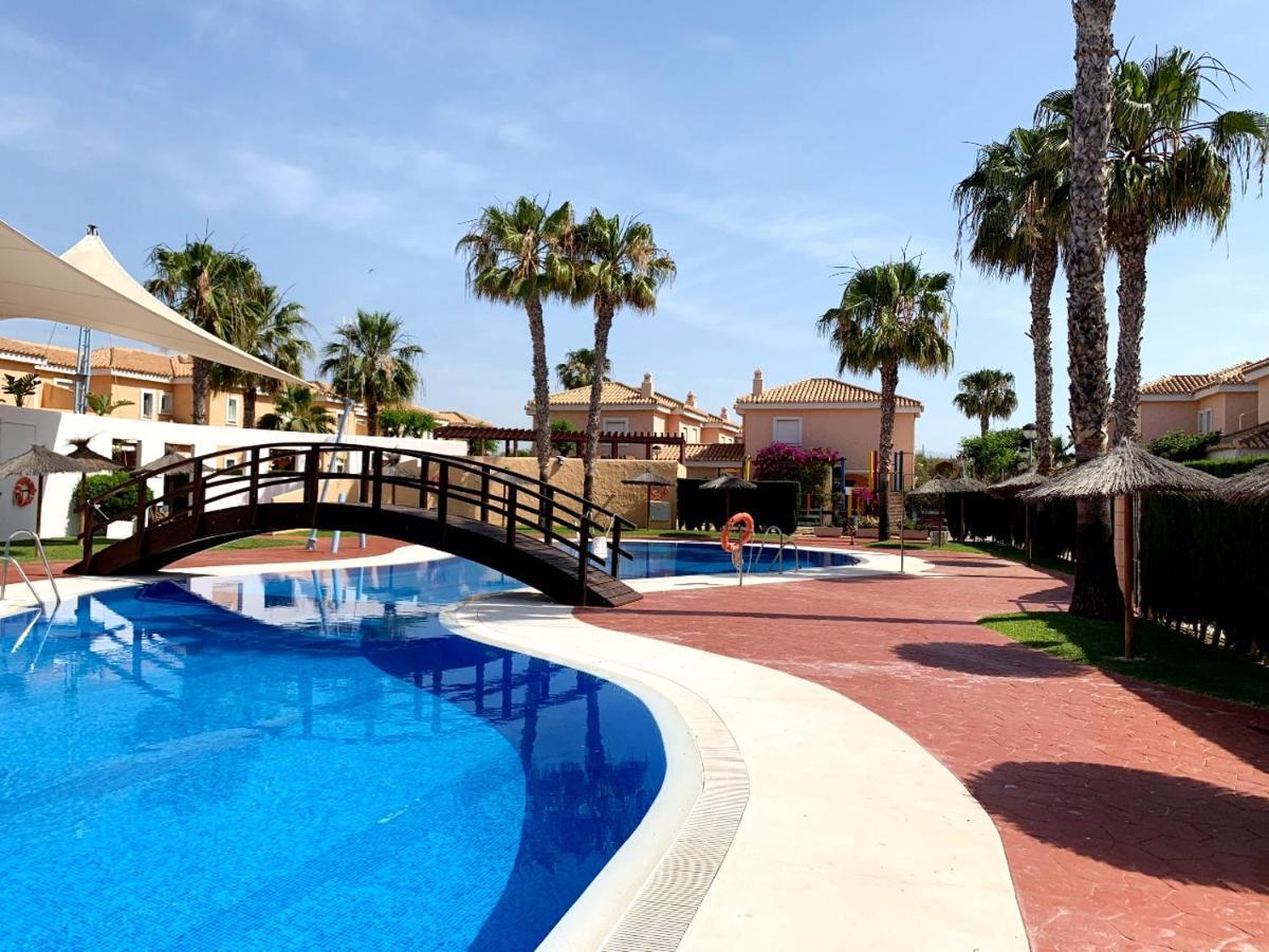Marinas Sol - Tu Hogar Con Jardin Privado! Lejlighed Vera Eksteriør billede