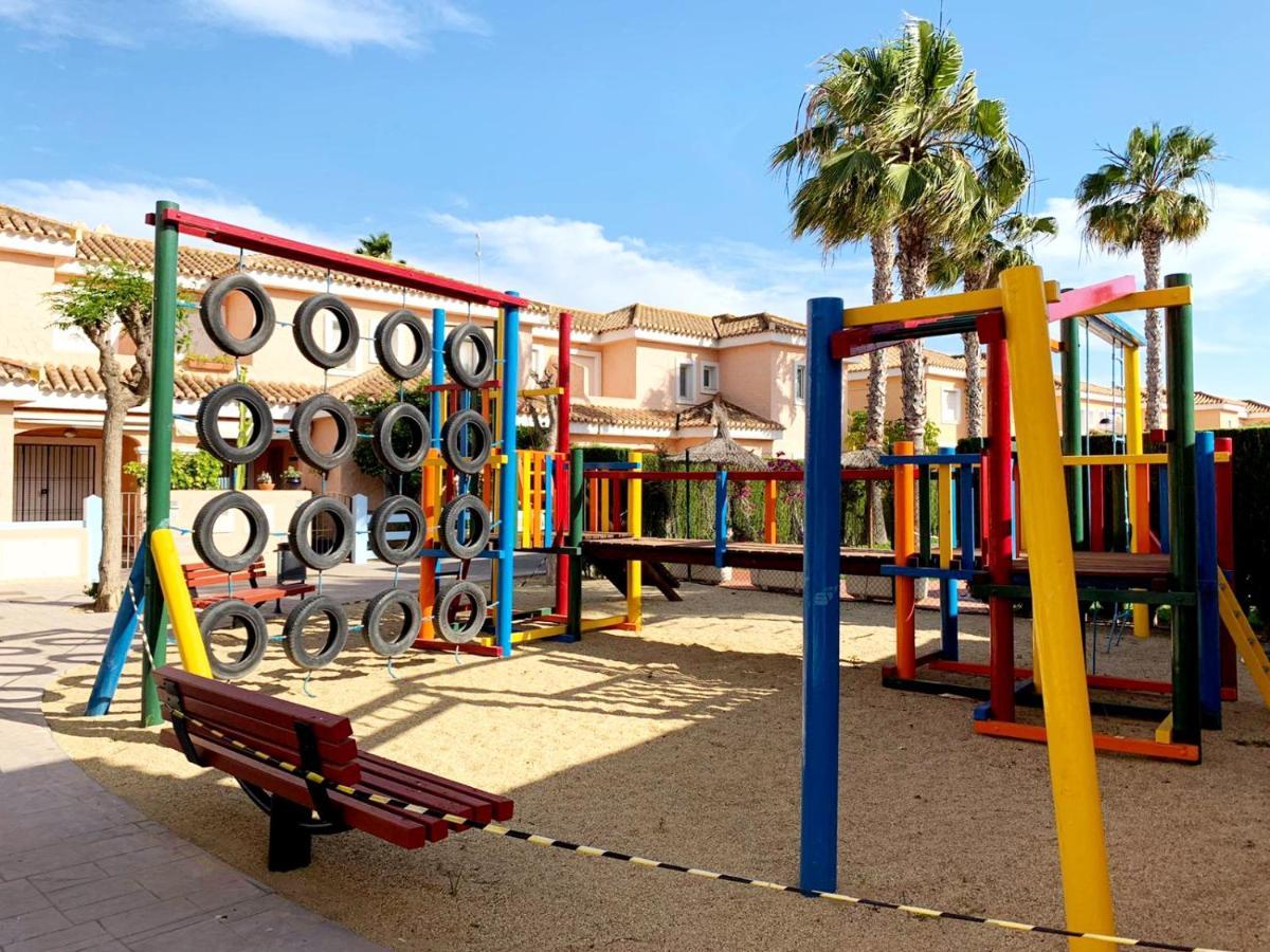 Marinas Sol - Tu Hogar Con Jardin Privado! Lejlighed Vera Eksteriør billede